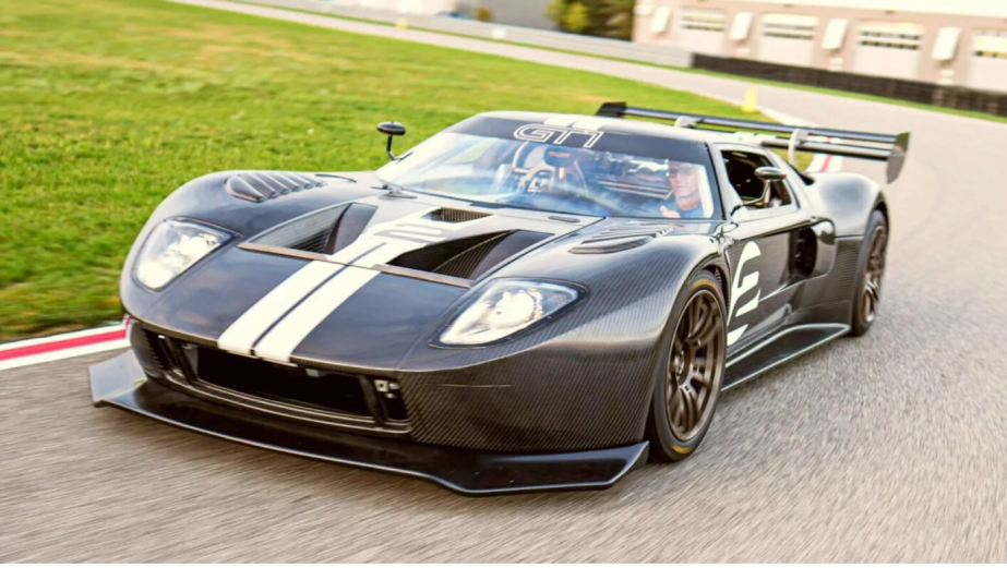 GT1 built on the Ford GT chassis