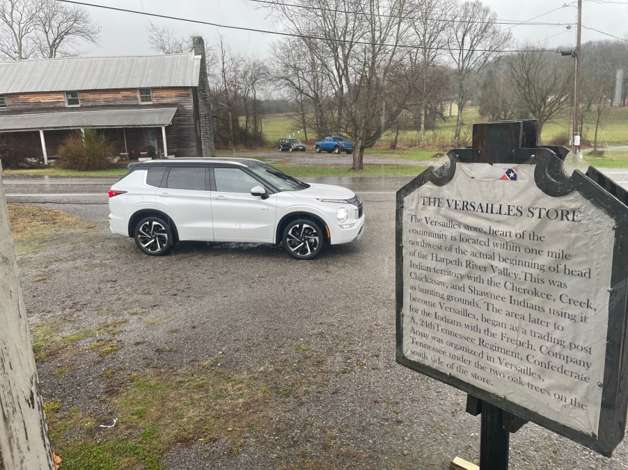 New 2023 Mitsubishi Outlander PHEV in white in Tennessee