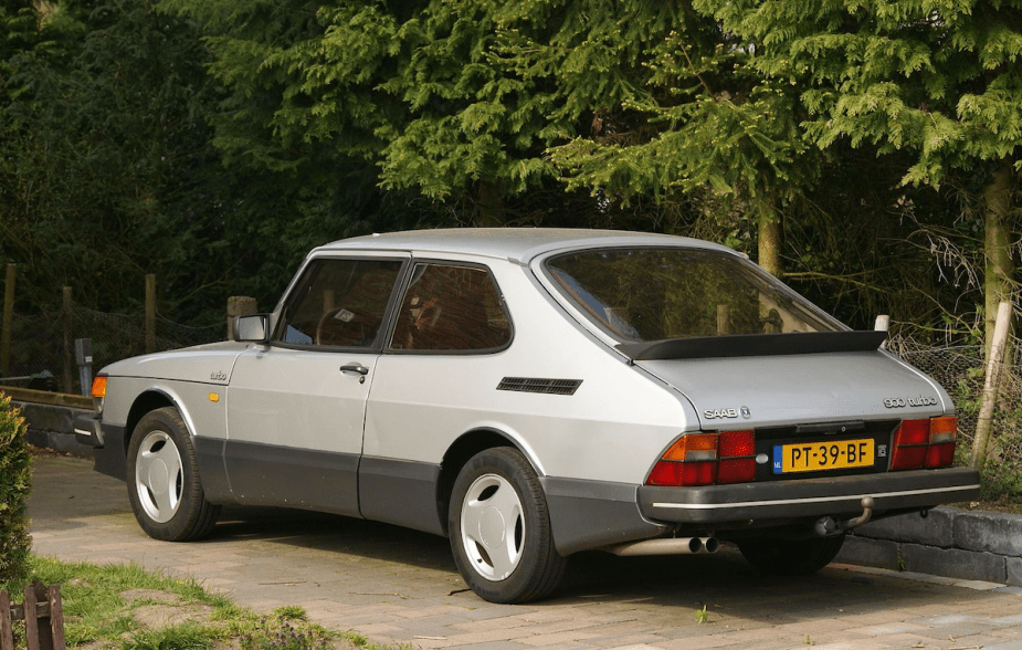 Saab 900 Turbo in Silver