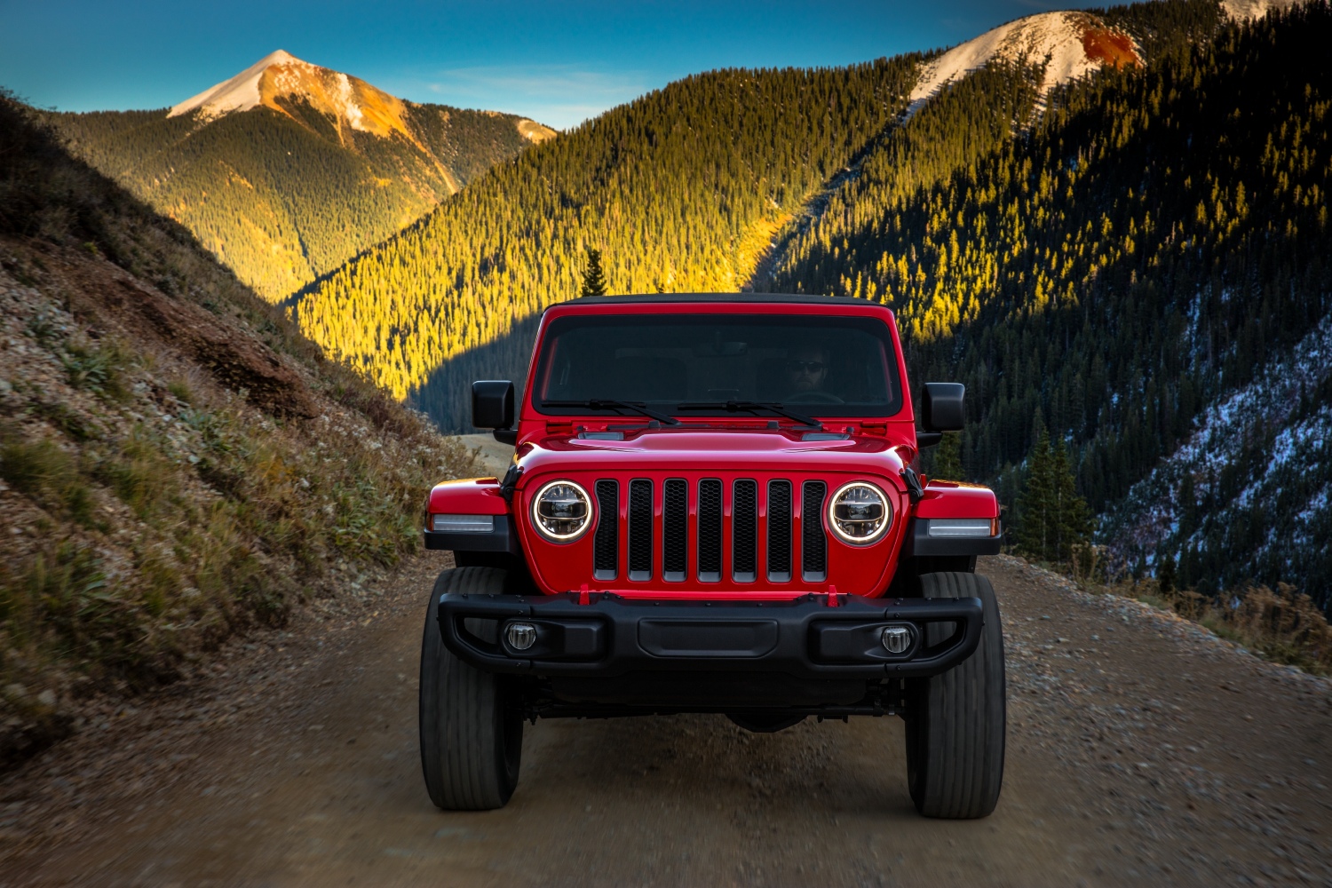 Alternatives to the 2023 Jeep Grand Cherokee include this 2023 Wrangler