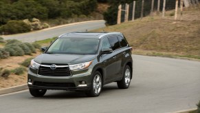 The best midsize SUVs to buy used include this 2014 Toyota Highlander