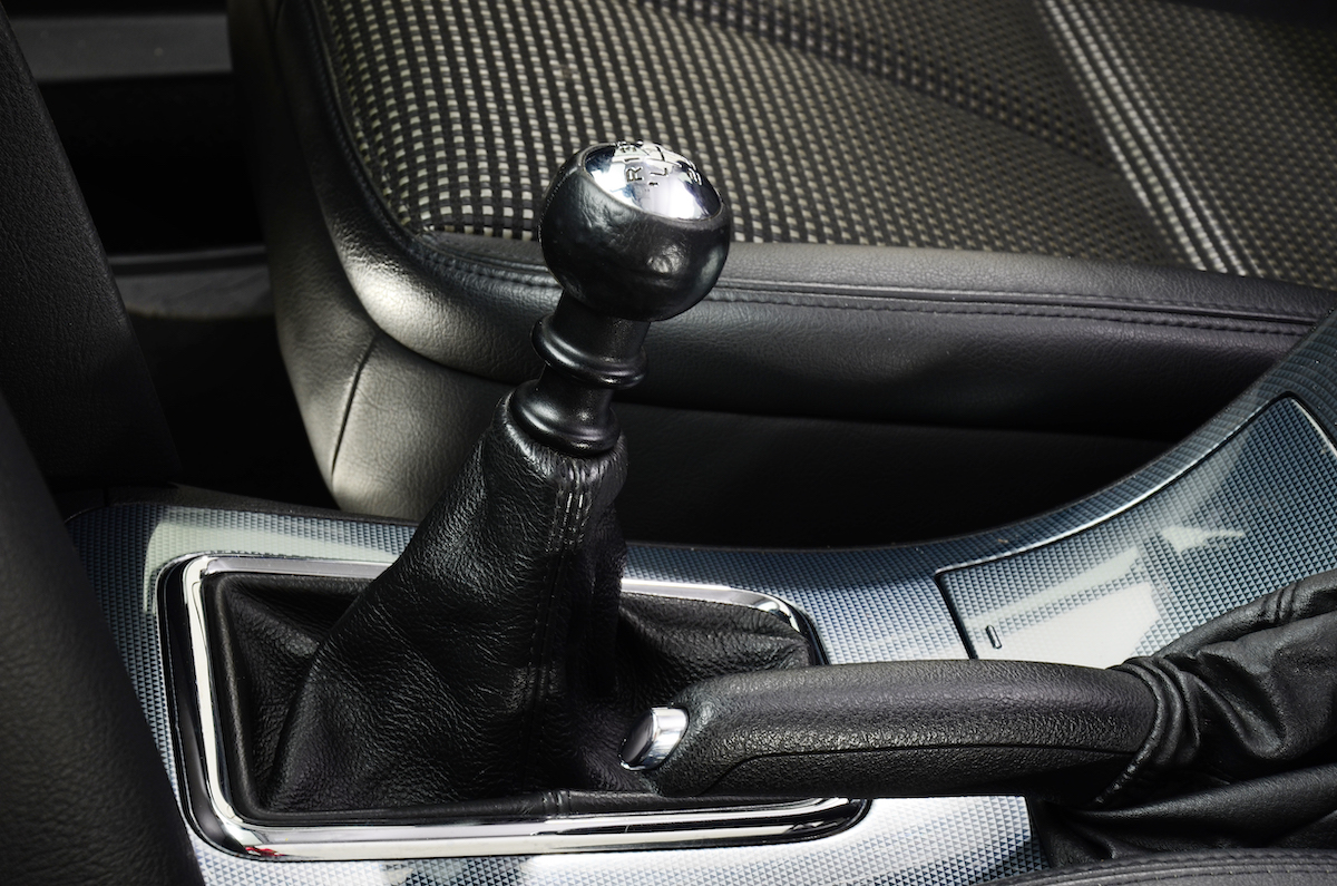 Manual transmission vs automatic transmission repair and maintenance costs