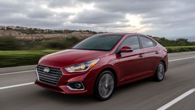 2022 Hyundai Accent vs. 2022 Nissan Versa: Subcompact Sedan Comparison