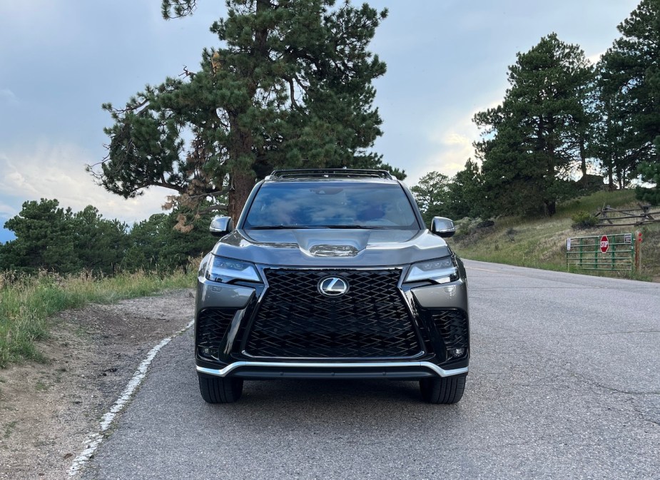 2022 Lexus LX 600 front view