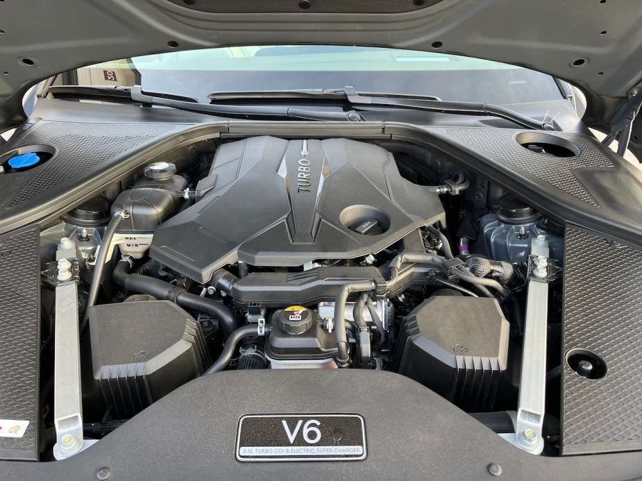 2023 Genesis G90 engine