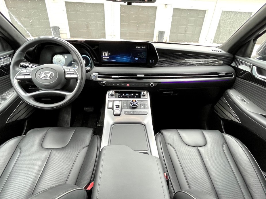 2023 Hyundai Palisade Calligraphy front interior view