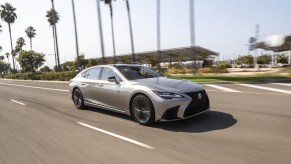 2023 Lexus LS 500 F Sport silver