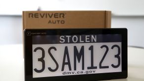 Digital license plate displaying Stolen status