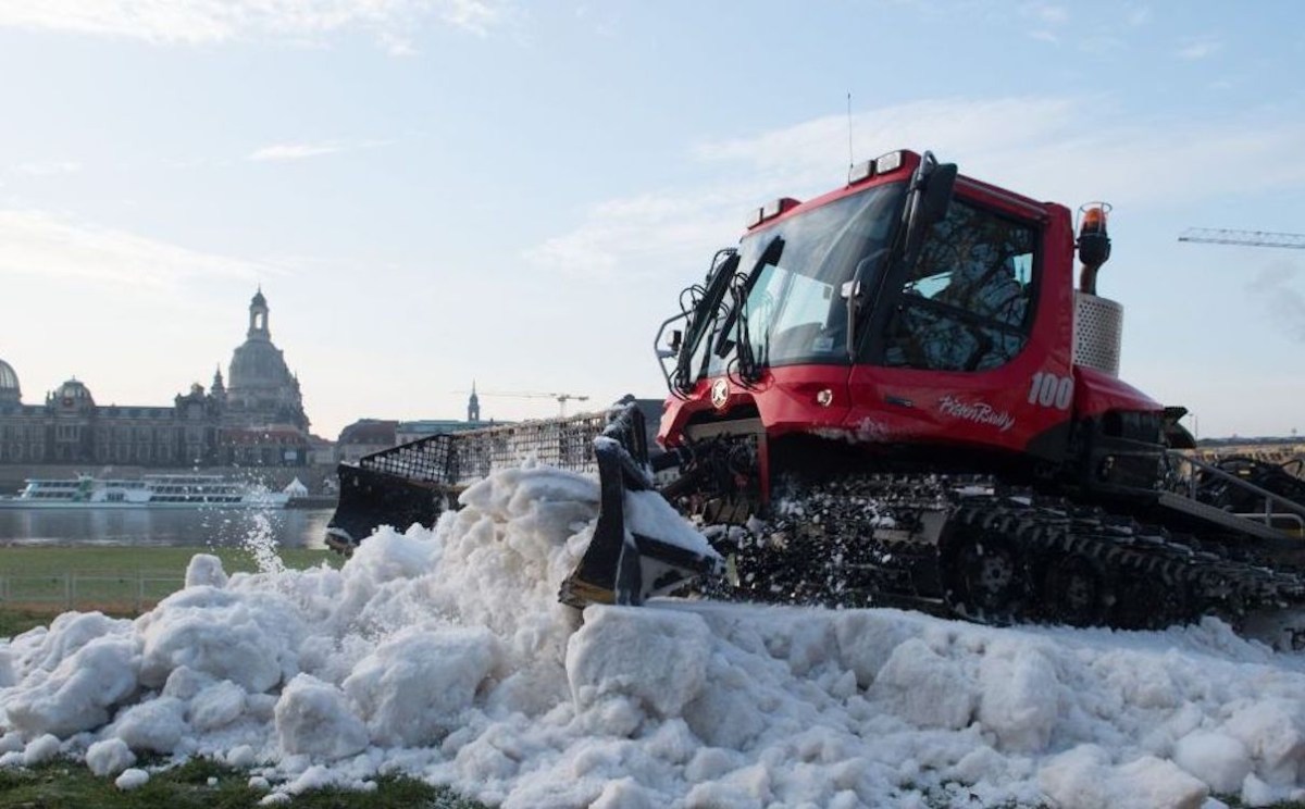 A PistenBully snowplow like the one that ran over Jeremy Renner