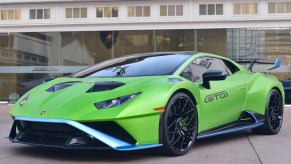 Green Lamborghini Huracan STO