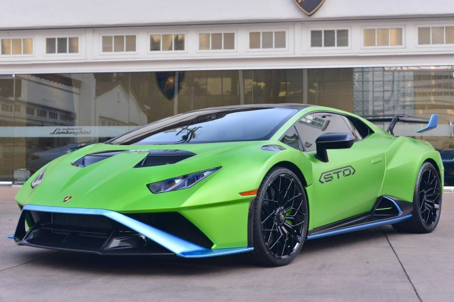 Green Lamborghini Huracan STO