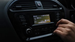 close up of an AM Radio in a car.