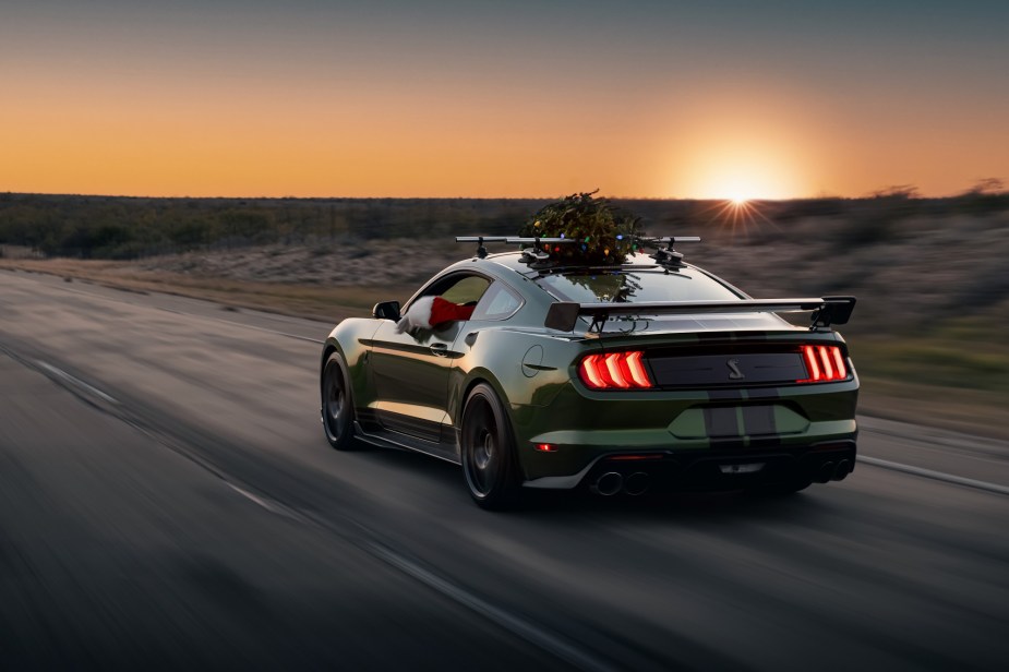 An Eruption Green Hennessey Venom 1000 Mustang Shelby GT500 blasts down a track in Texas. 