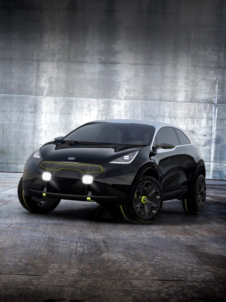 A black Kia Niro, which has the cheapest insurance costs. 