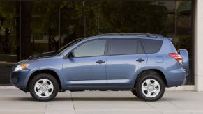 These reliable compact SUVs from 2009 include this Toyota RAV4 in blue