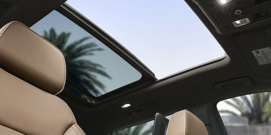 A 2023 Chevrolet Suburban sunroof Chevy Suburban interior 