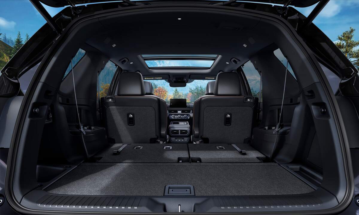 2023 Honda Pilot rear seat safety IIHS test