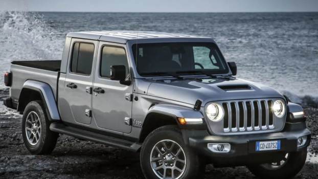 The Jeep Gladiator EcoDiesel Is an Instant Classic Truck