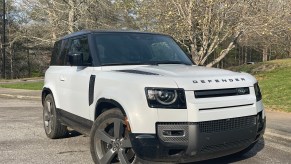 The 2023 Land Rover Defender features have a learning curve