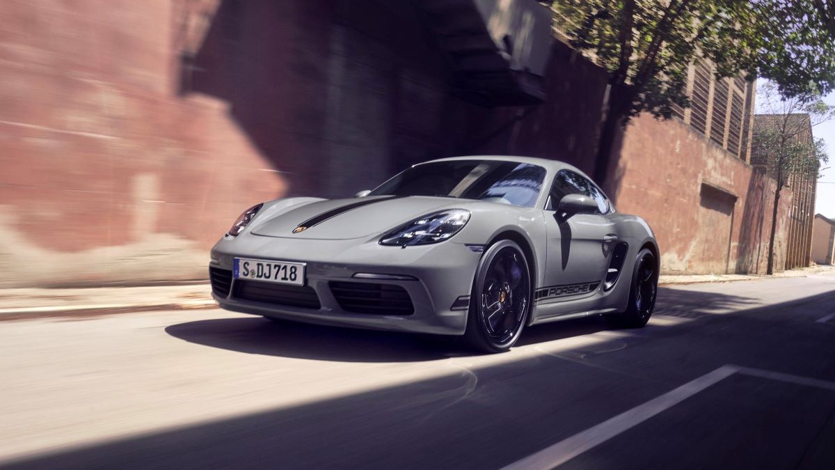 The 2023 Porsche 718 Cayman is an amazing car