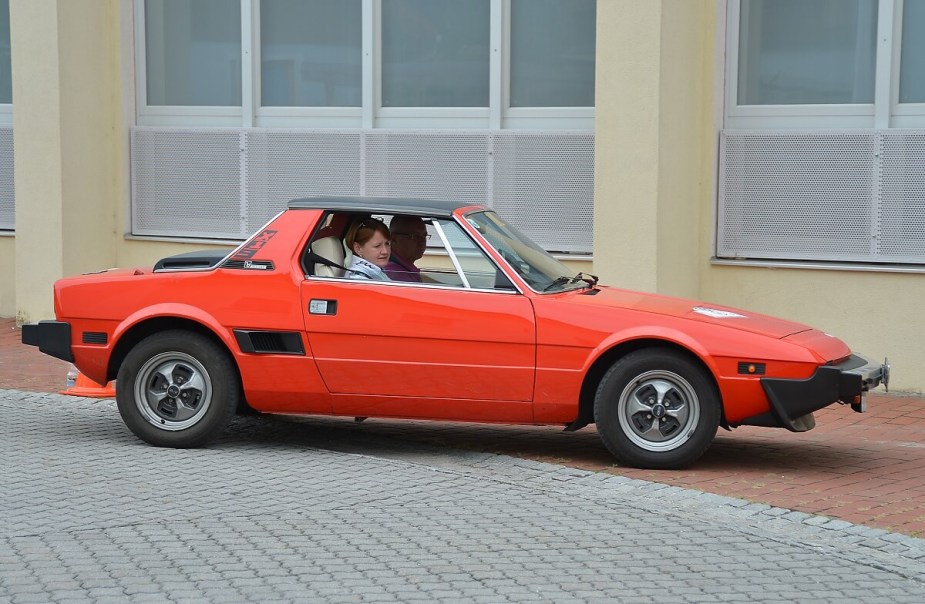 Fiat X-19 orange