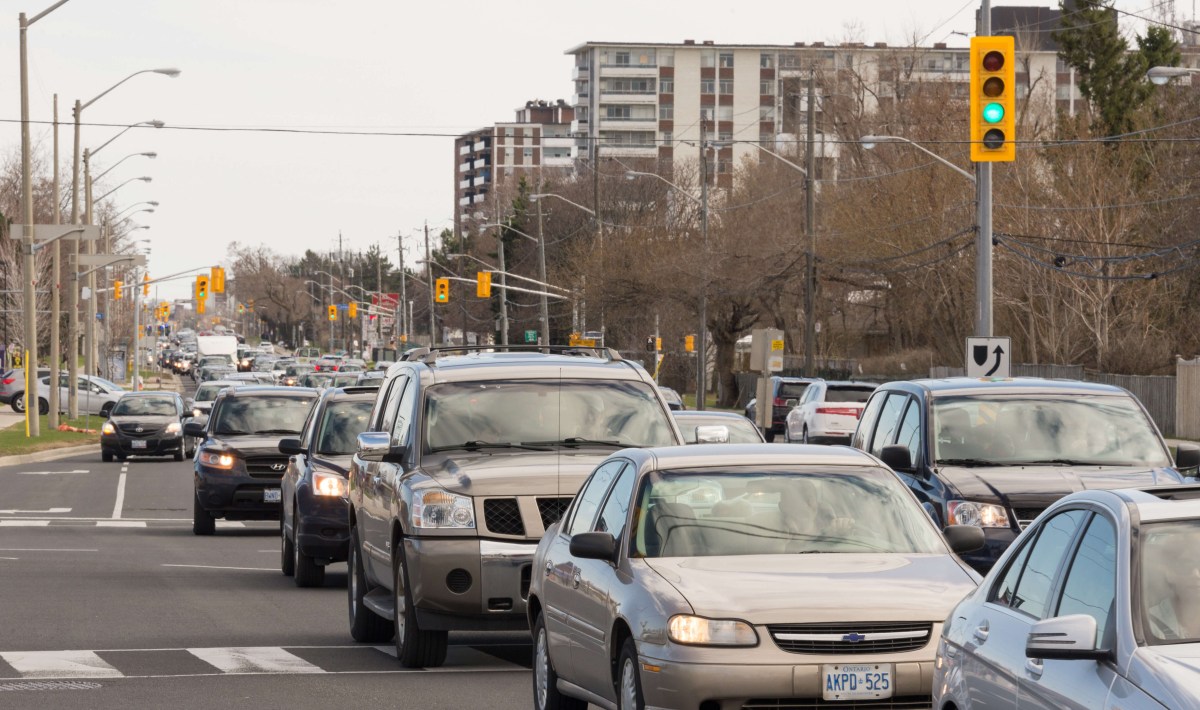 Multiple lanes and traffic lights make for unsafe roads in America