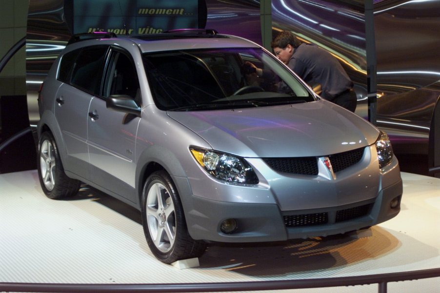 A gray Pontiac Aztek