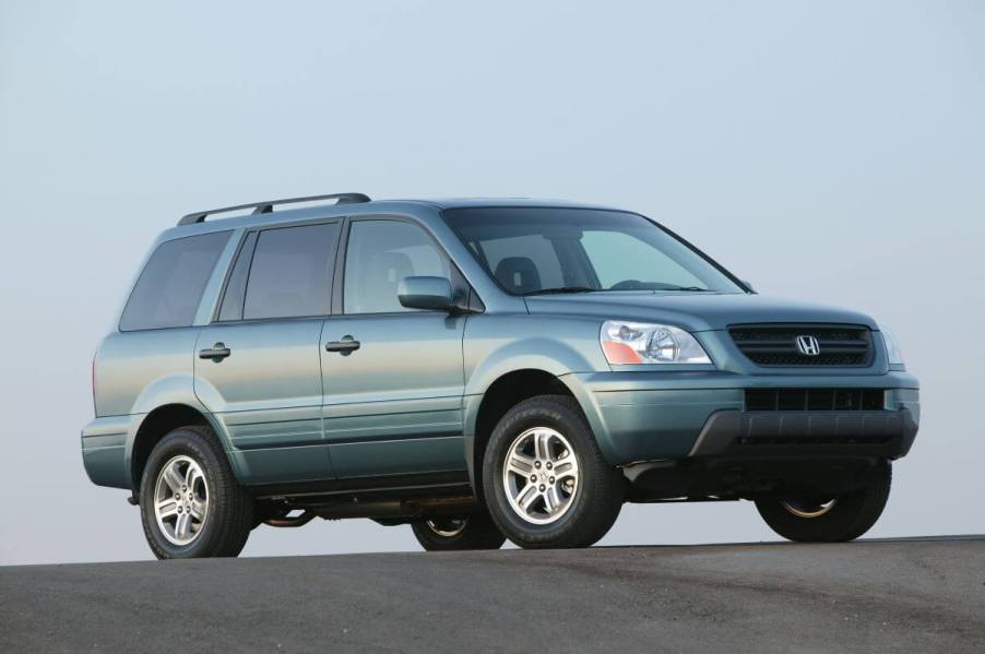 A blue-green 2005 Honda Pilot EX midsize crossover SUV model