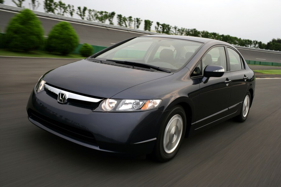 2006 Honda Civic Hybrid Driving