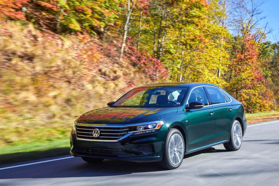 2022 Volkswagen Passat green