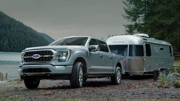 New Ford Pickup Truck Feature Makes Towing a Breeze