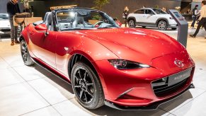 2023 Mazda Miata red