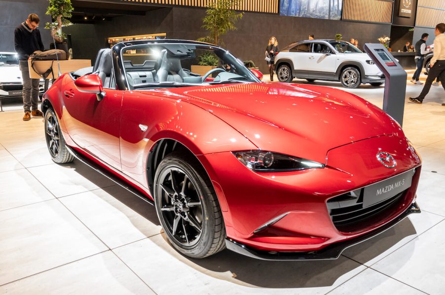 2023 Mazda Miata red