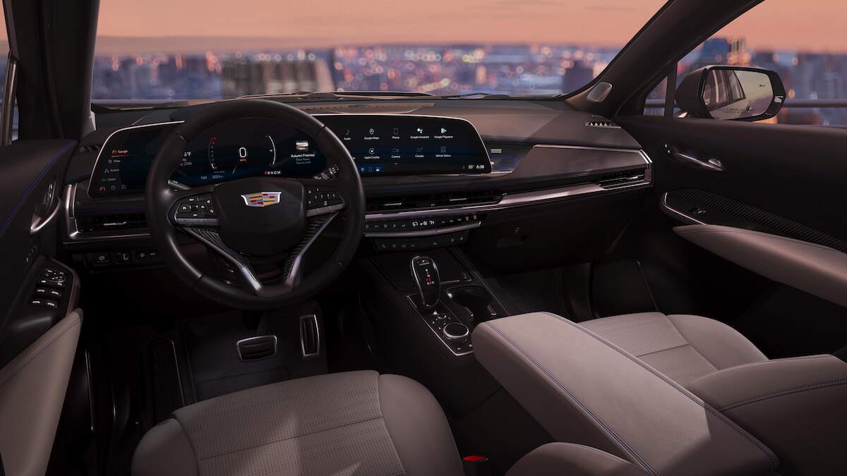 2024 Cadillac XT4 dashboard