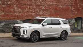 The Hyundai Palisade earned a ranking as the best 3rd row SUV for the money in 2023.