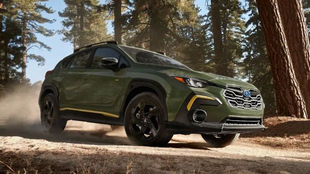 2024 Subaru Crosstrek Beats Toyota Corolla Cross in 1 Big Way