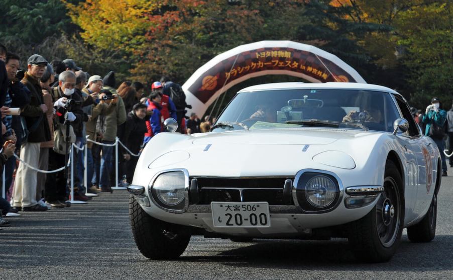 Toyota 2000GT White