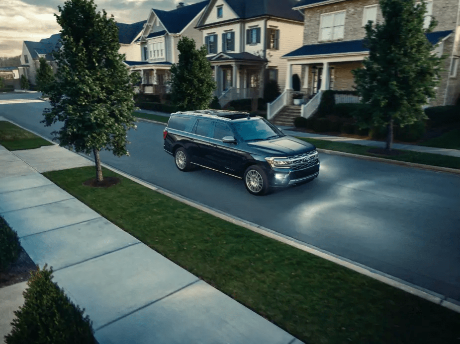 2023 Ford Expedition parked in a neighborhood 