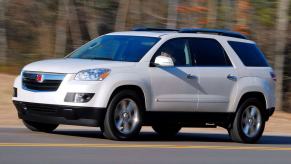 A white 2007 Saturn Outlook full-size SUV model test-driven in Birmingham, Alabama