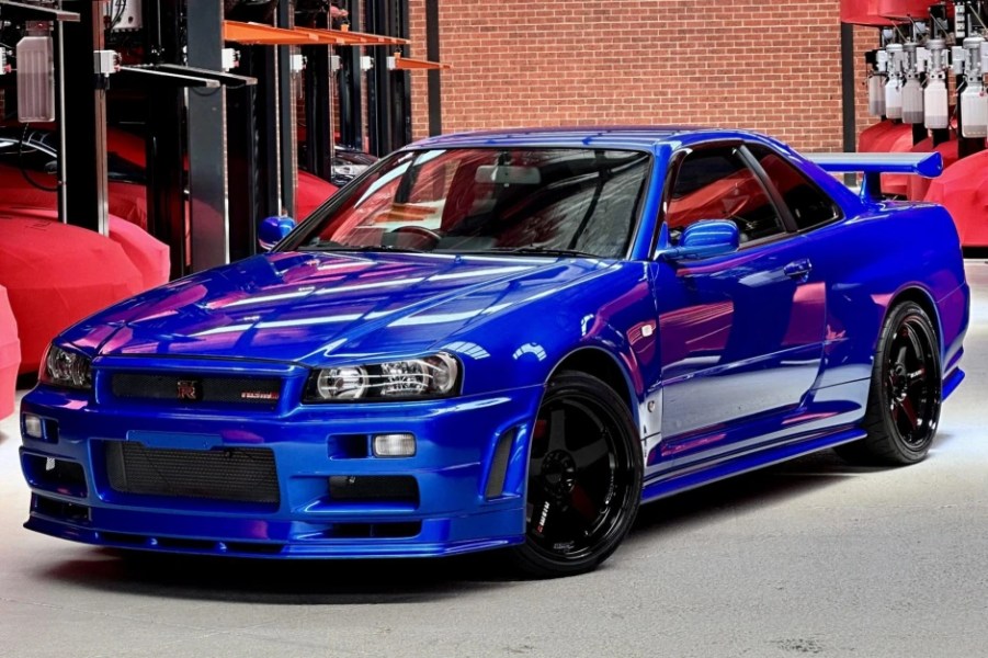 A blue modified Nissan Skyline GTR