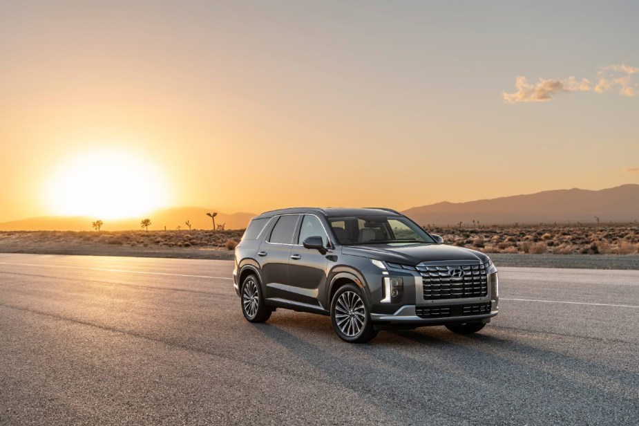 2023 Hyundai Palisade from the front 