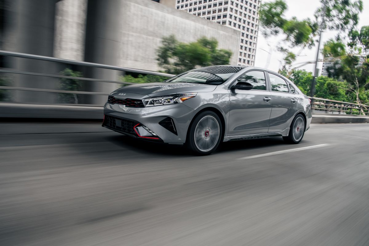 Which is the better affordable car: the 2023 Kia Forte or 2023 Nissan Sentra?