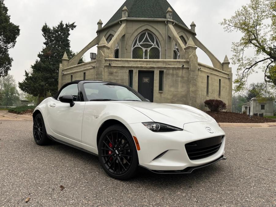 2023 Mazda MX-5 Miata front corner view