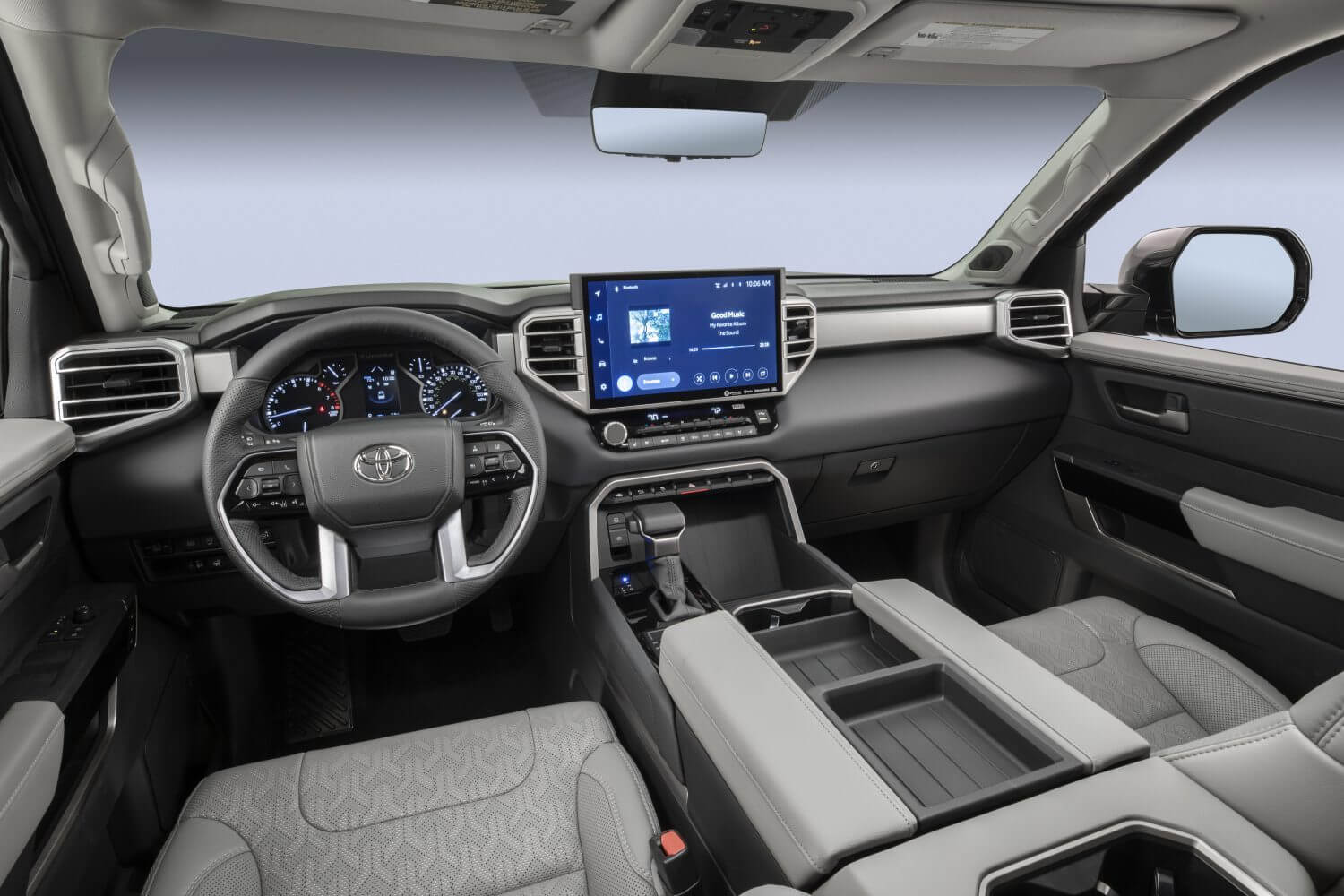 This redesigned Toyota Tundra interior is daring, but not objectively better than the segment-leading Ram 1500.