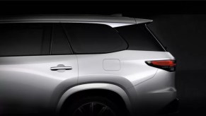 2024 Lexus TX Teaser Image - This Lexus Luxury SUV is on the way