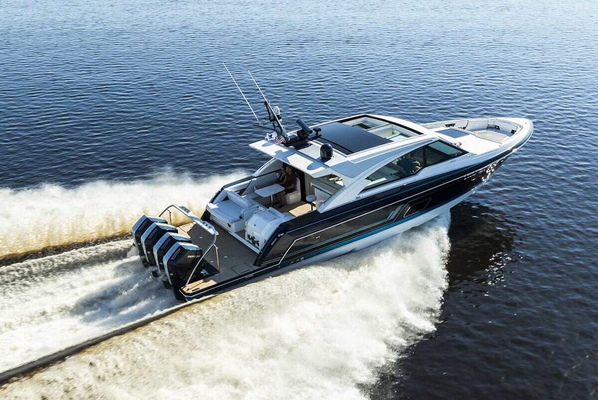 A Mercury Verado 600 outboard cruises on open water