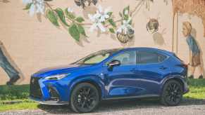 The 2023 Lexus NX 350 F SPORT side profile