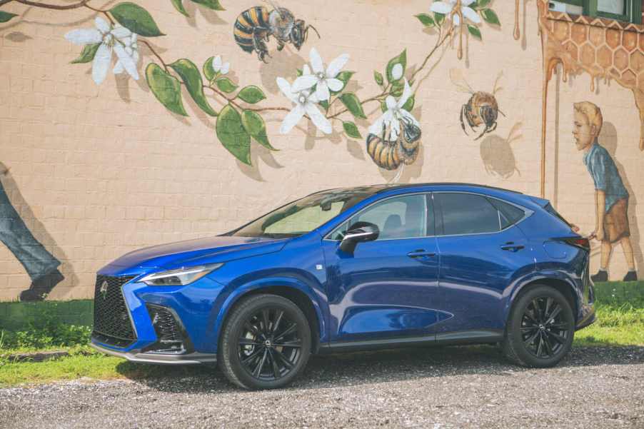 The 2023 Lexus NX 350 F SPORT side profile