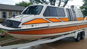 Delta Van Cruiser boat exterior