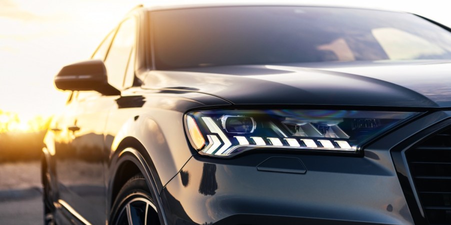 The front of a gray Audi SQ7.